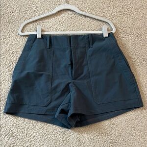 Athleta Grey/Blue Skyline Utility Shorts